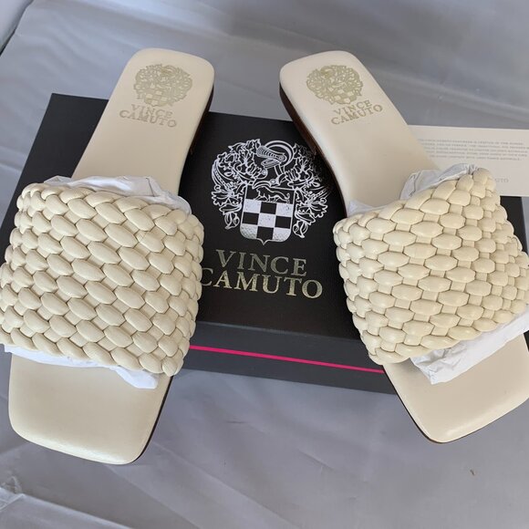 Vince Camuto Shoes - NWT Vince Camuto Leather Quilted Slide Sandals Creamy White- Arissa